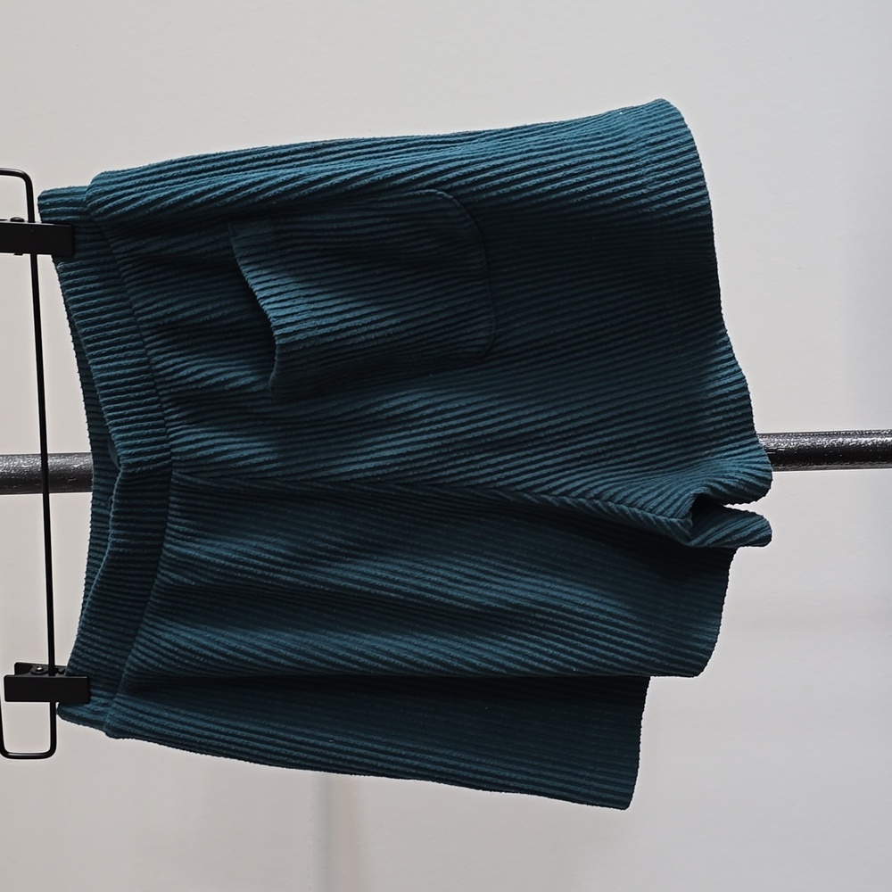 Alo Ribbed Shorts In Dark Teal - Picture 4 of 5